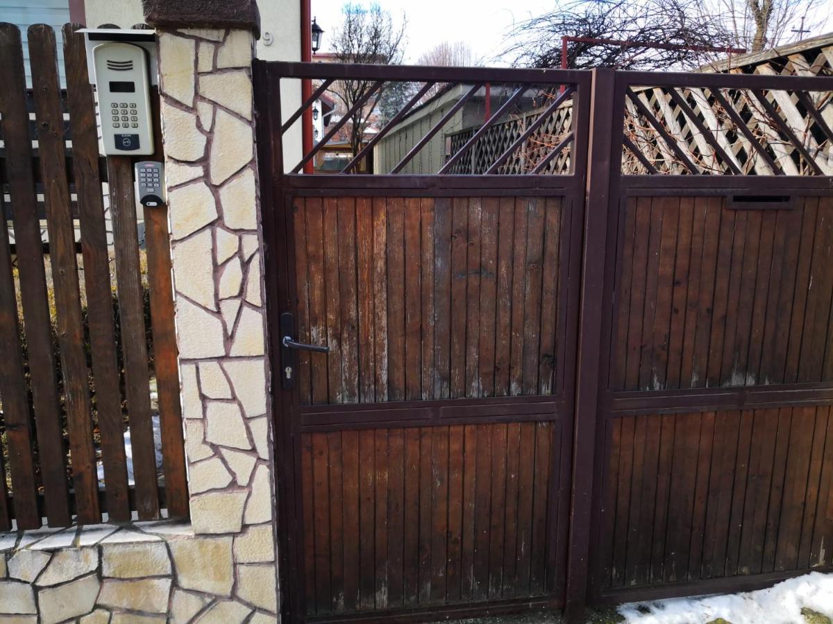 Apartament Aretta Brașov Exterior foto