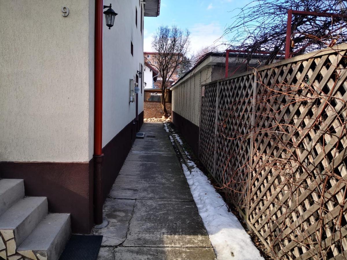 Apartament Aretta Brașov Exterior foto